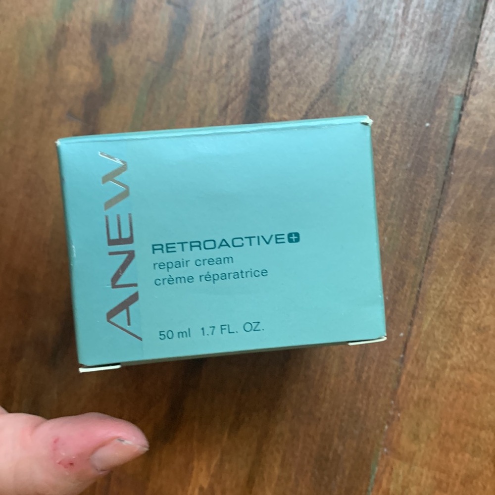 Anew Creams - Picture 3 of 3